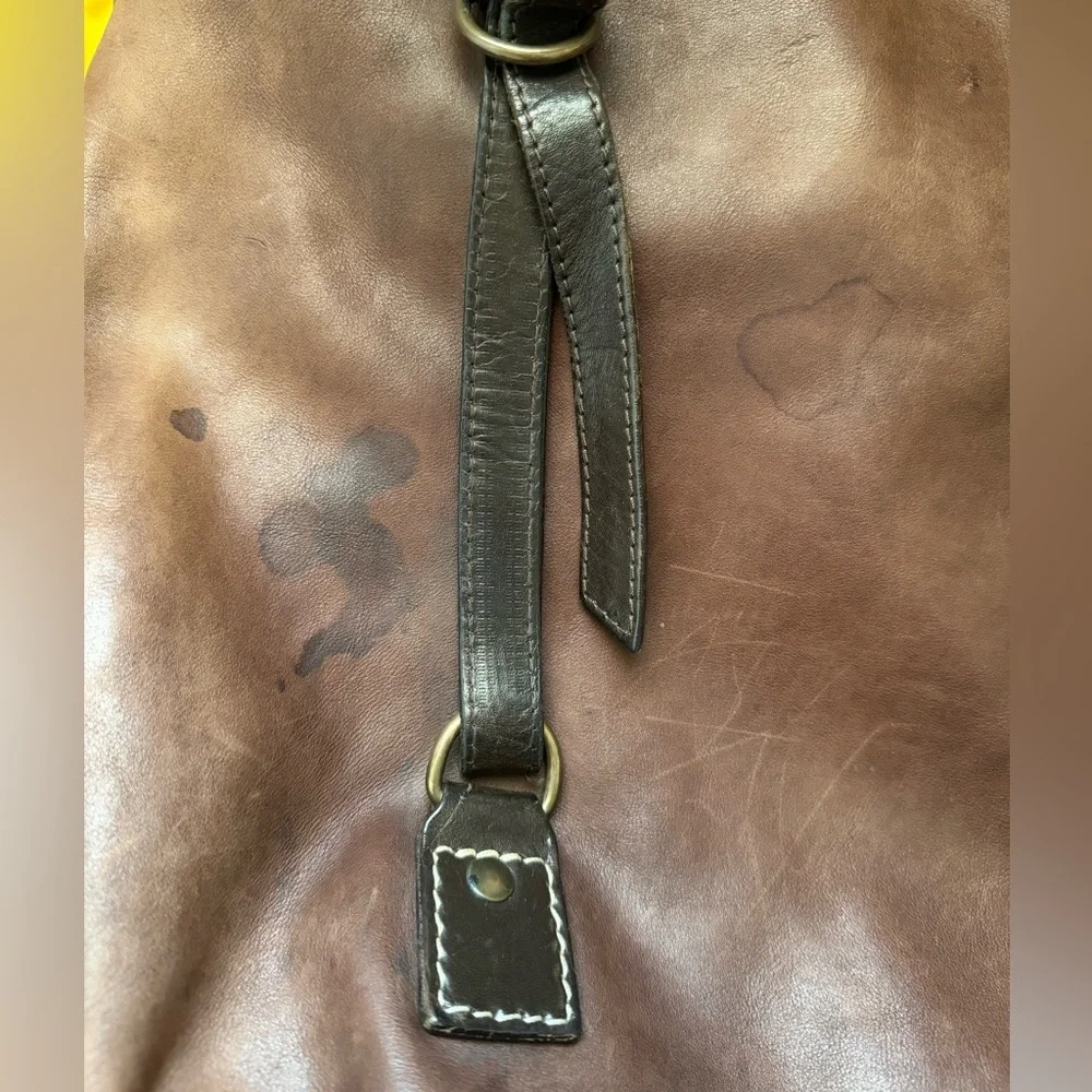 JOHN VARAVATOS Italian Leather Messenger Bag - Picture 11 of 16